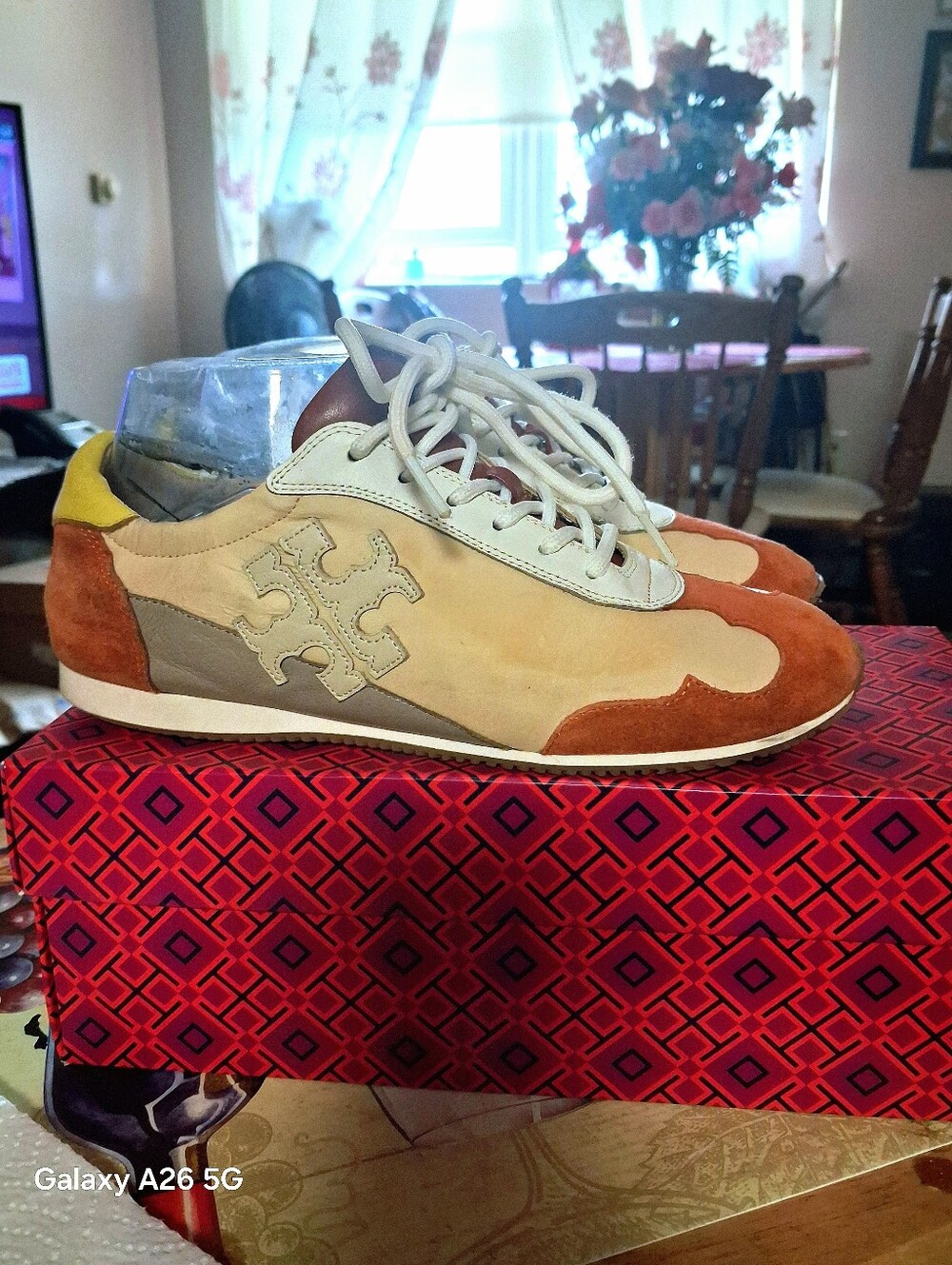 Tory Burch Tan, Brown & White Leather Suede Low-Top Trainers Size 7.5 - Picture 6 of 13